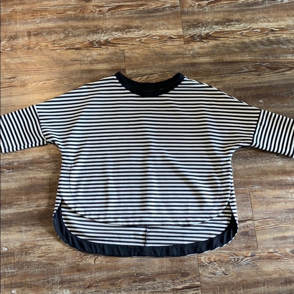 black/white stripe crop top by dRA. XS